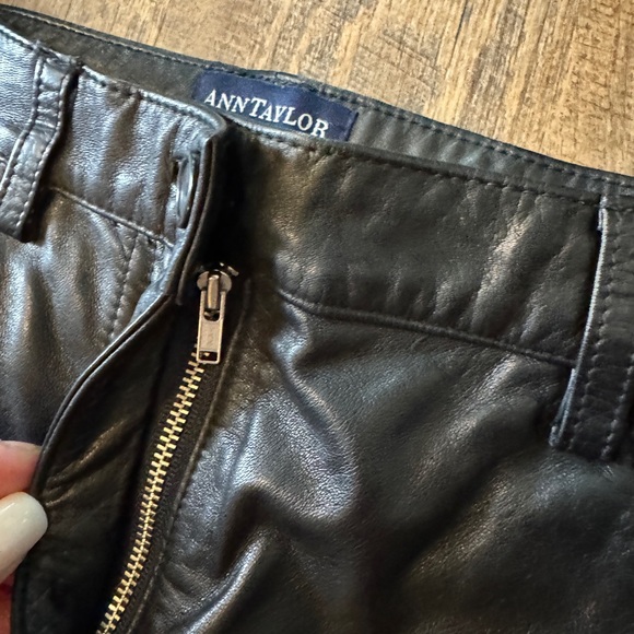 Vintage Ann Taylor, Genuine Black Leather pant, size 6 petite - Picture 7 of 14